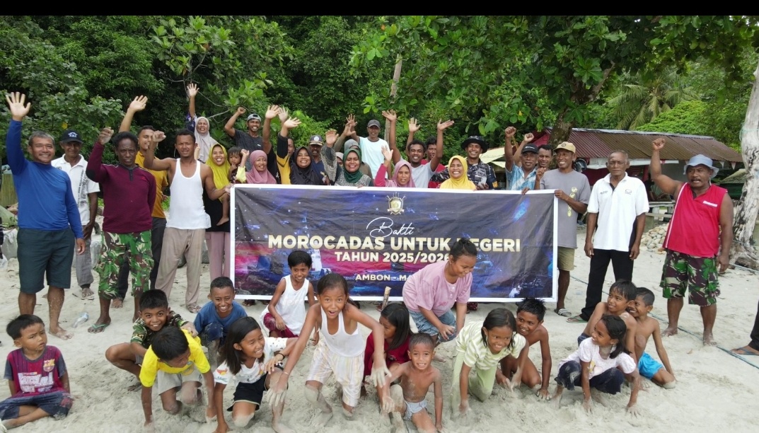 Peringati 31 Tahun Pengabdian, Moro Cadas Bagikan Sembako Untuk Masyarakat Pesisir di Maluku Tengah
